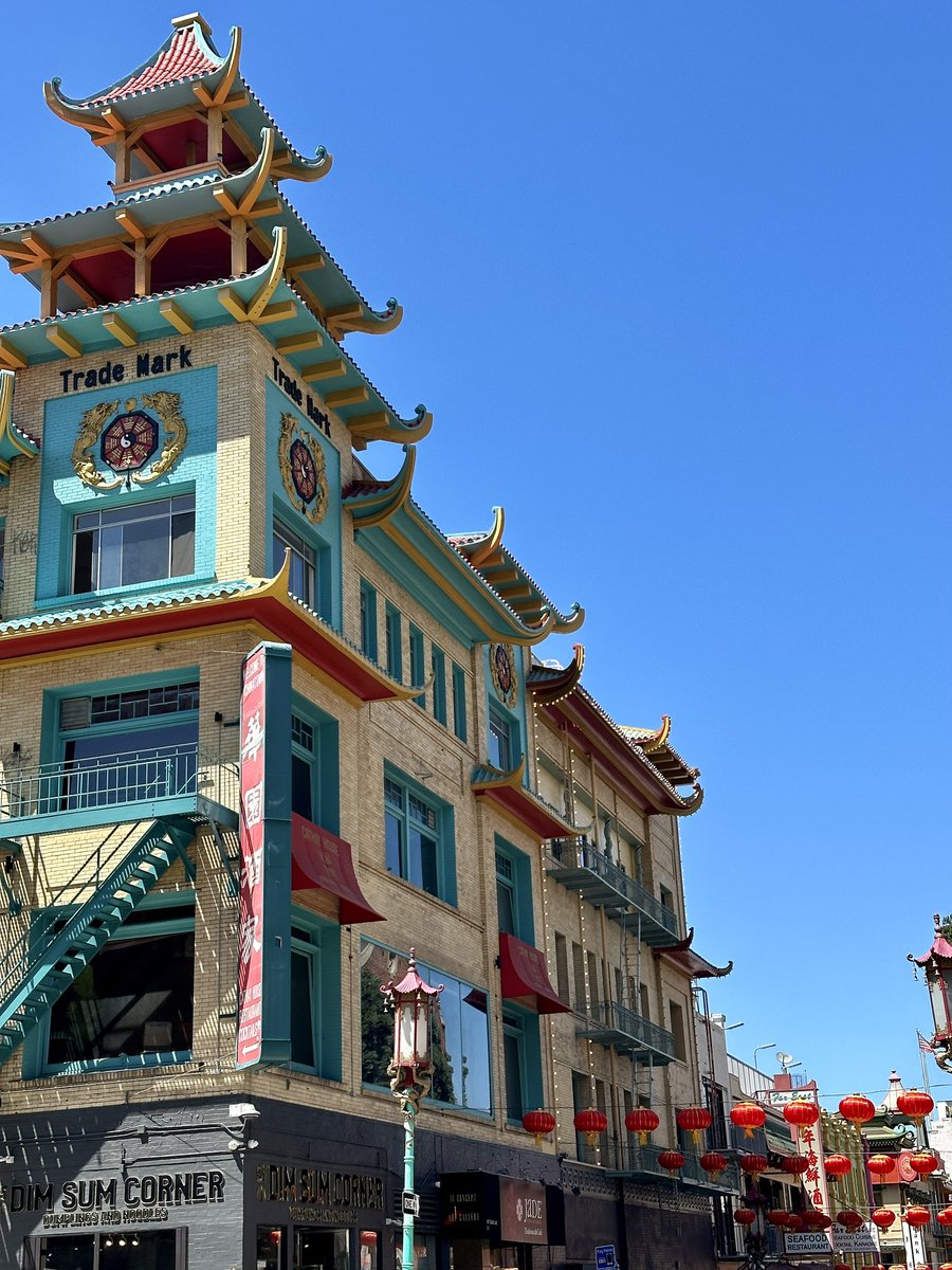 gringonegra's tweet photo. AI Chinatown? https://t.co/Ix1GMDDler