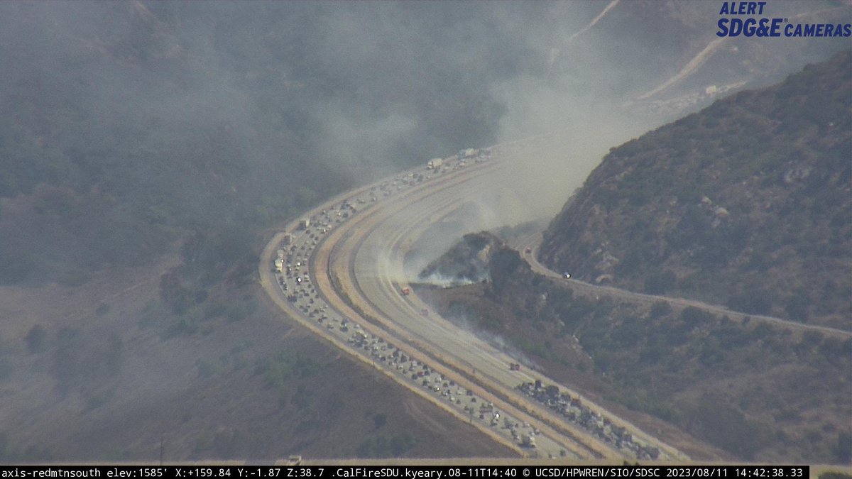 DanielFireTruck's tweet photo. #BonsallFire Several spots are burning in the area totaling 2 acres, Moderate ROS.
Between the 15 and 395, potential for 20 acres. https://t.co/nPDFIaIjD4