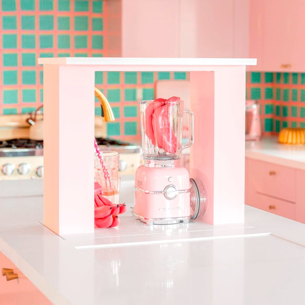 caesarstonemx's tweet image. ¡Vivamos juntos el emocionante viaje del #DreamHouseChallenge de @HBOMaxLA y @hgtv  que dejó a todos maravillados! Las icónicas cubiertas de cuarzo #1141 #PureWite #Caesarstone desempeñaron un papel fundamental en el concepto de la casa de #Barbie 
.
#encimeras #cocinas #style