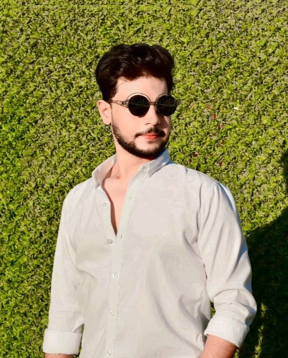 Alireedaa20's tweet photo. 🌕 https://t.co/MwhrCpMOn6