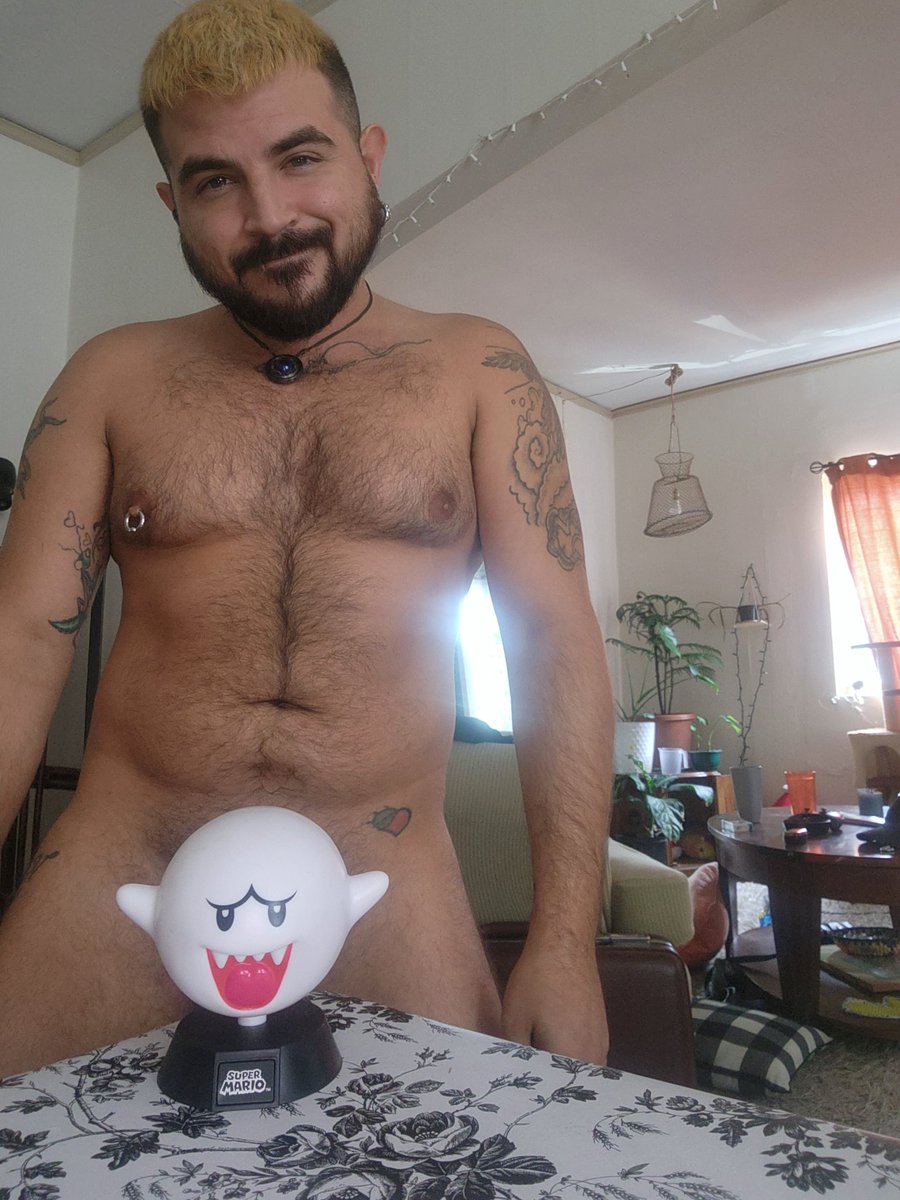 DadBodDanielPNW's tweet photo. Boo. ๐ป
#gaynerd #gaybear #gaycub #gaybeard #gaydaddy #gayvideogames #gaynintendo #gayboy #gay #hairy #beard https://t.co/7JI0eVfcNT