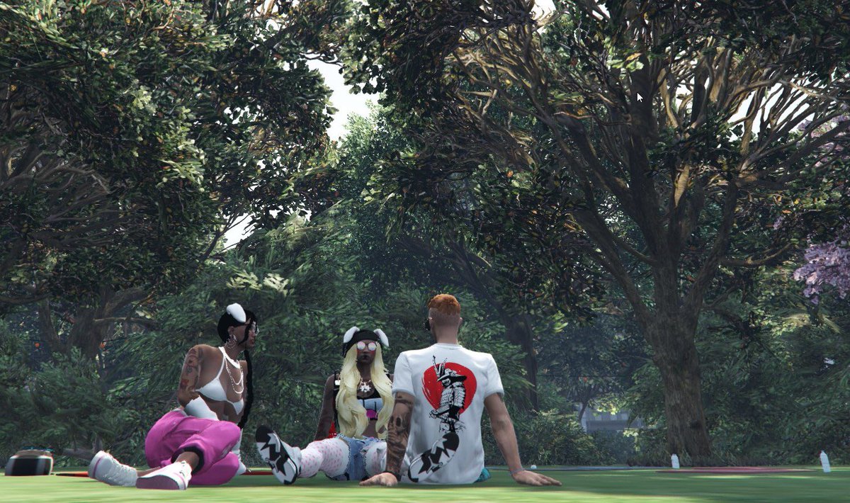 _BrotherRod's tweet photo. BunBun Is Live For a Lil 🥕P.S “Pink Saints” https://t.co/FRyDFpmDXD #CorruptRp https://t.co/qdKEWmGMdv