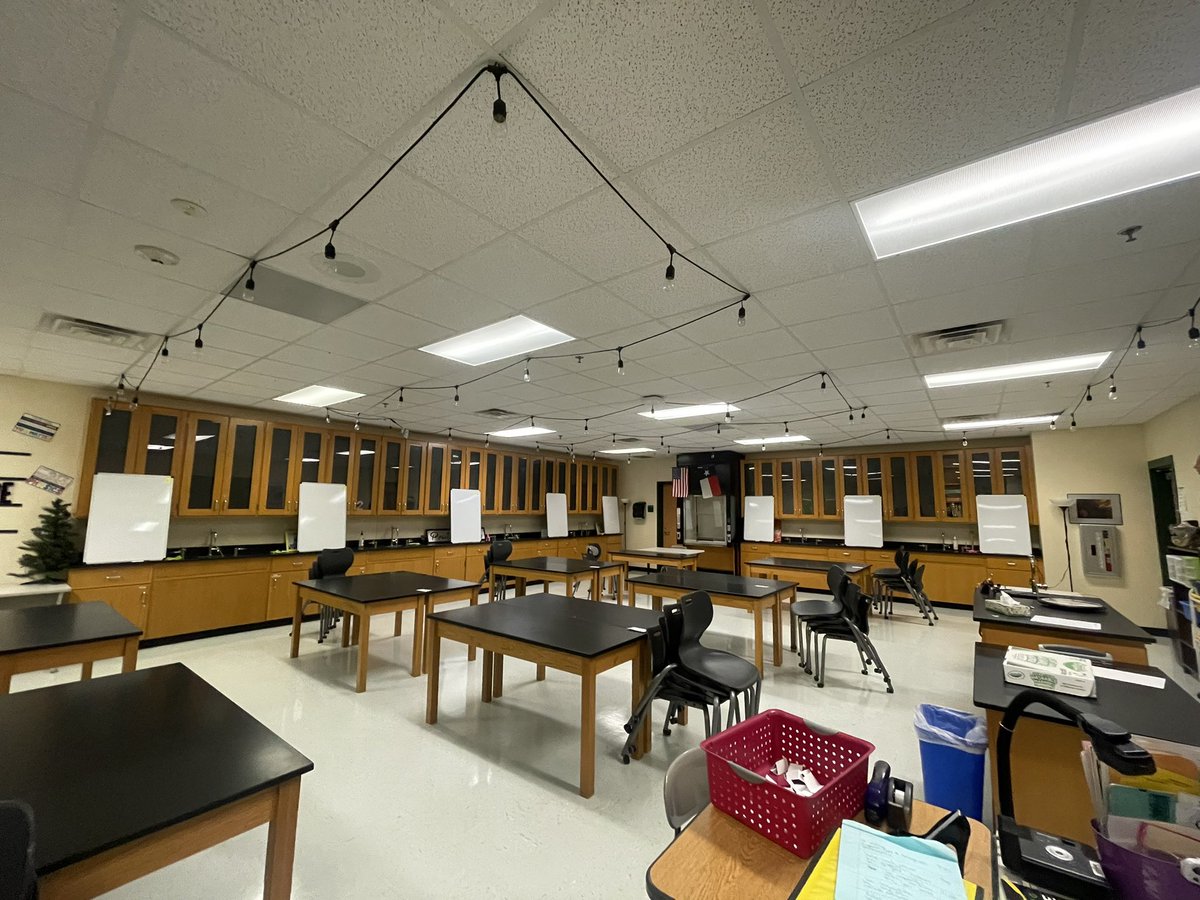 Shoutout to <a href="/ReynoldsPTO/">Reynolds MS PTO</a> for providing me and <a href="/courtglasgow68/">Courtney Glasgow</a> whiteboards for #VNPS! We used them this week to help establish classroom rules! We love how our parents support us <a href="/PISDReynolds/">Reynolds Middle School</a>! #ProsperProud