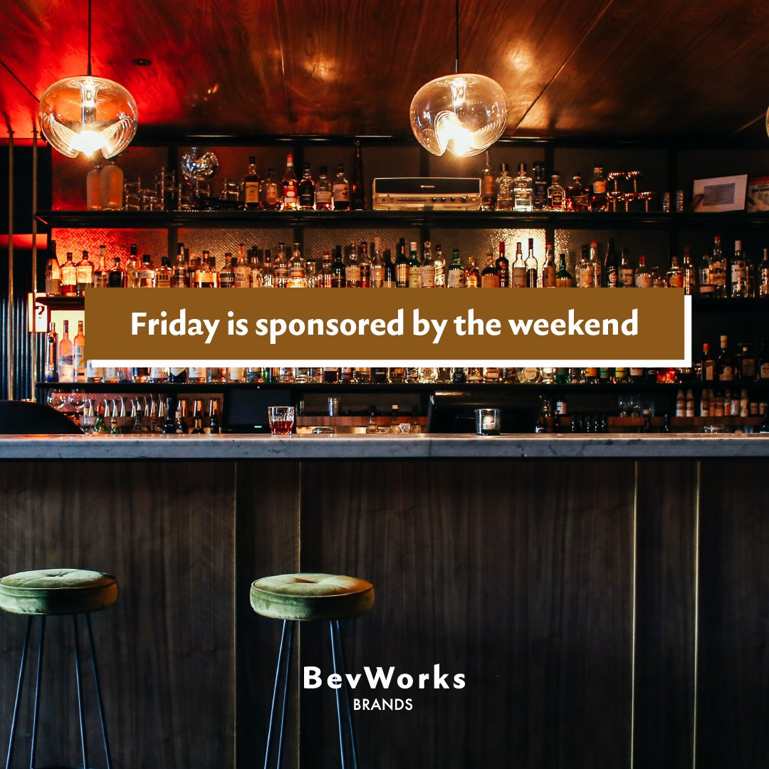 BevWorksBrands's tweet photo. 🍻 The weekend is calling, and we're answering!
#FriYay #WeekendVibes #FridayFeeling #CheersToTheWeekend https://t.co/tIQPEsJRzF