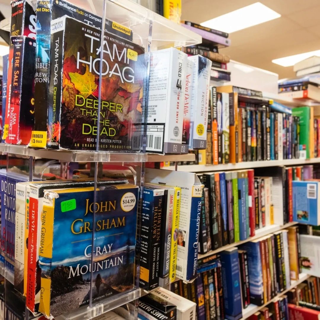 Under Charlie's Covers - Fine Used Books tweet media
