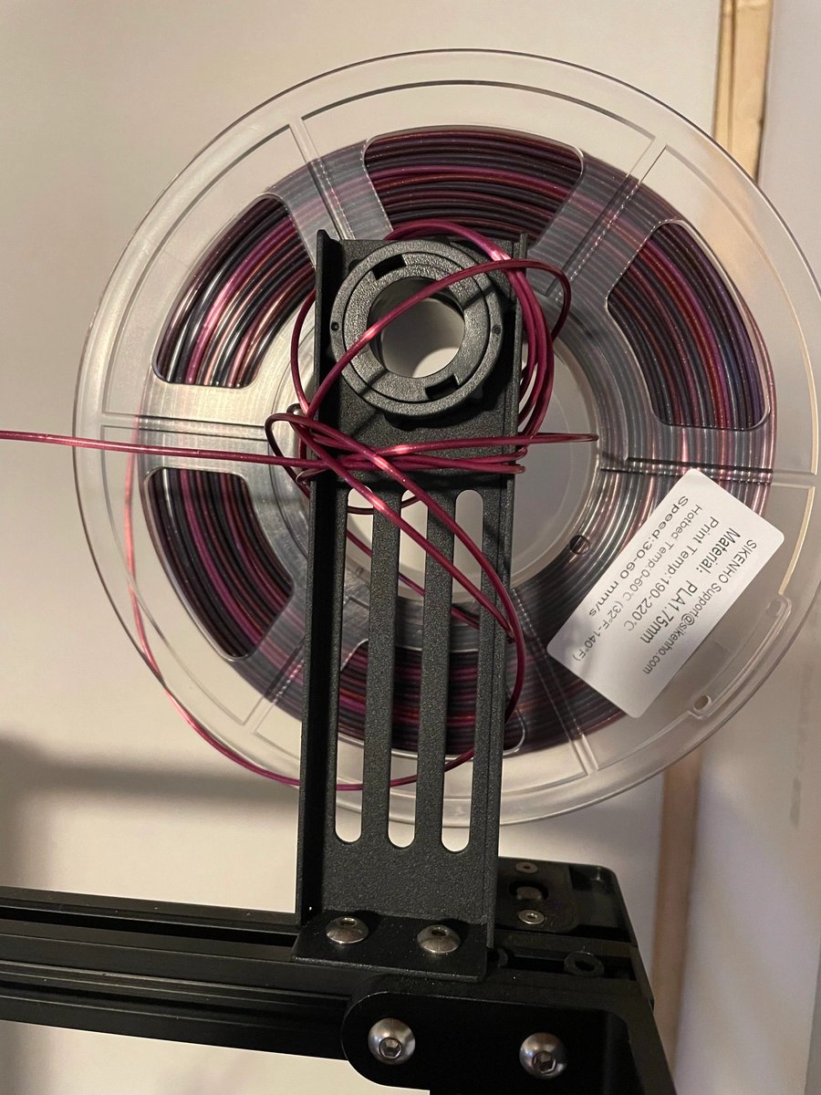 This was a new one for us, not sure how it happened but I had never seen filament get tangled up like that on the spool holder. 

#signatureink3d #3dprinting #3dprintingfails