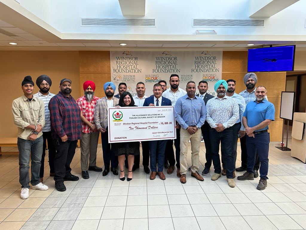 JeewenGill's tweet photo. Donation Cheque presentation to Windsor regional hospital Foundation from proceed from HARBHAJAN Mann live concert. Thank you all team for your support.
#pcsoe #wrh #teamgill #p https://t.co/CKdbyxxjOo