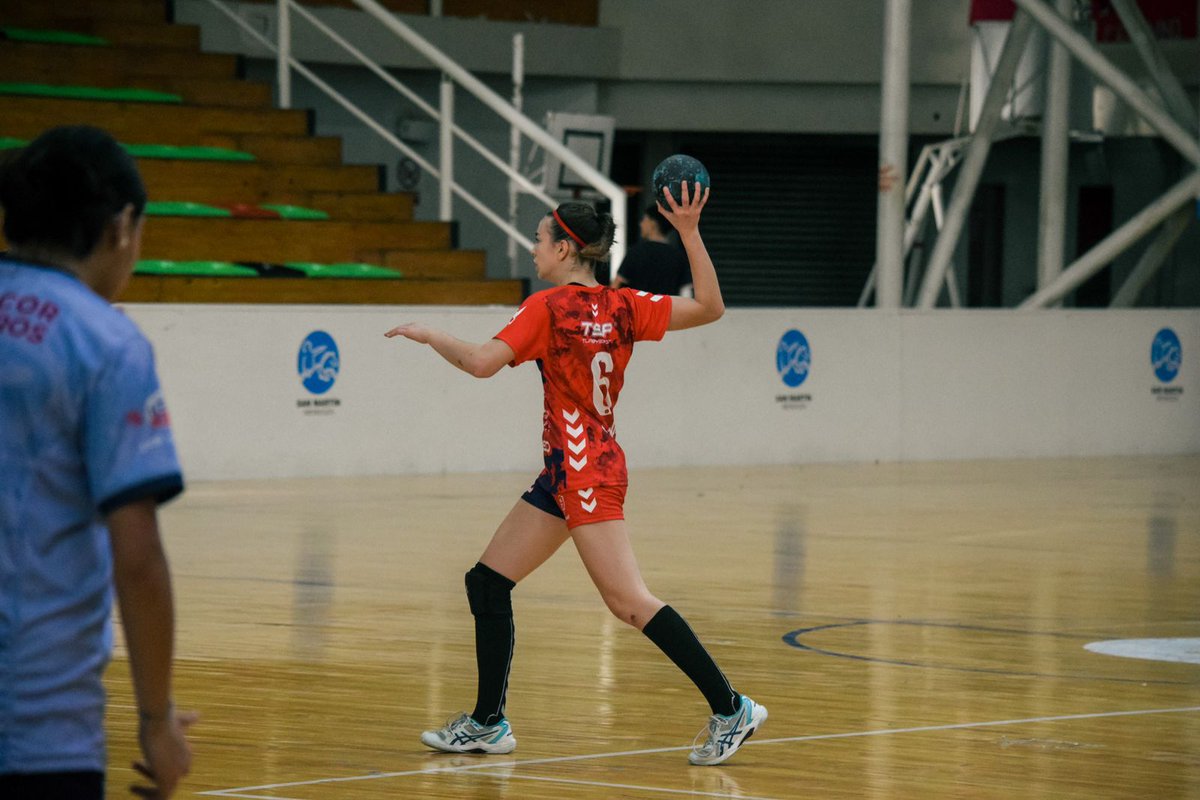 #Huracán 🎈 #Handball

🤾🏼‍♀️ Catalina Delosarcos, jugadora del Globo de la Categoría Cadetas, se consagró campeona con la Selección Metropolitana de FEMEBAL "A"

🏆 El certamen argentino de selecciones se desarrolló del 7 al 11 de agosto en Mendoza

¡Felicitaciones, Cata! 💪🏼