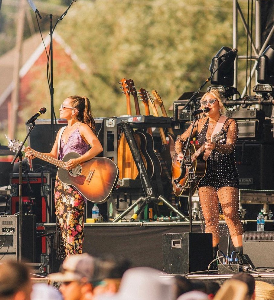 MaddieandTae tweet picture