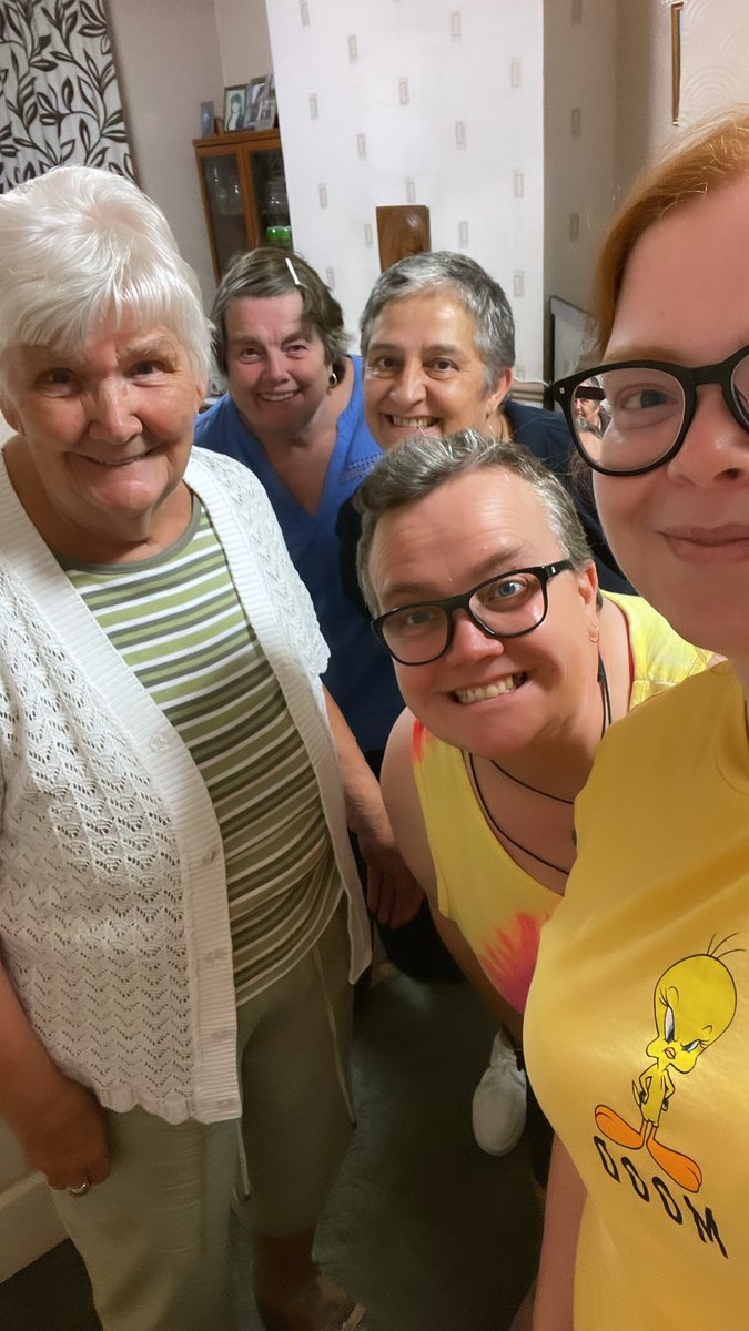 lucys_portraits's tweet photo. What a night, chippy tea, great company AND we solved a *murder* (ala Taggart!)

Great night 💪🏻

#cryptickillers https://t.co/sgFHD8Sbhi