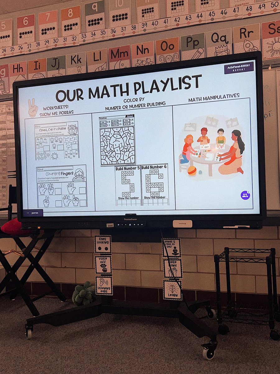 Kinder Day 3 and we jumped right into playlist and flexible seating! We are so excited to start blending!!!! 

#Kindergarten #blendedlearning 

<a href="/HaysSTEAMshines/">Hays STEAM Academy</a> <a href="/ECISDblendED/">Ector County ISD Blended Learning</a>