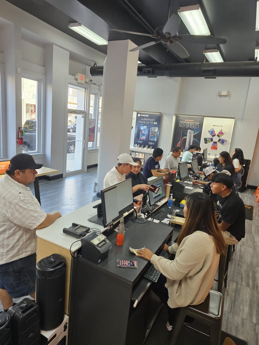 Shawn @ Boost (@itsallpossible6) on Twitter photo Another packed Friday night at <a href="/boostmobile/">Boost Mobile</a> Konnections. Our Army's on hand & ready to win the night. Record breaking day winning new customers thanks to our mega 5G network. The data is crazy!!! @JayMiglionico @BoostKelly Come try the NEW <a href="/boostmobile/">Boost Mobile</a> Great work Pennsylvania! Another packed Friday night at <a href="/boostmobile/">Boost Mobile</a> Konnections. Our Army's on hand & ready to win the night. Record breaking day winning new customers thanks to our mega 5G network. The data is crazy!!! @JayMiglionico @BoostKelly Come try the NEW <a href="/boostmobile/">Boost Mobile</a> Great work Pennsylvania!