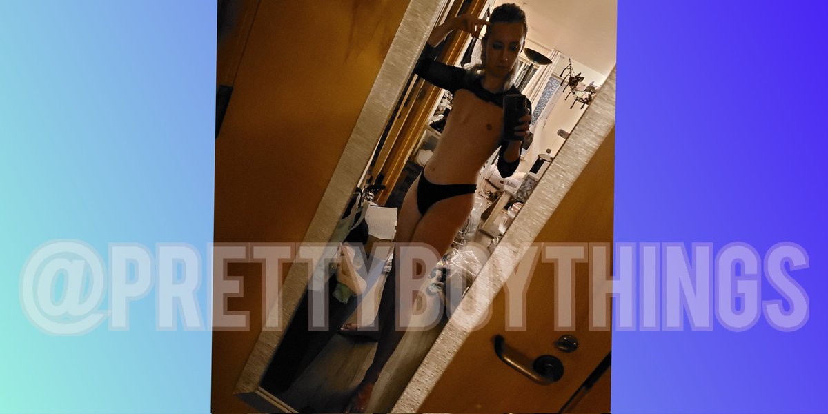prettyboythings's tweet photo. gotta update links and set up accounts and organizeeee https://t.co/UZbrpTk1lR