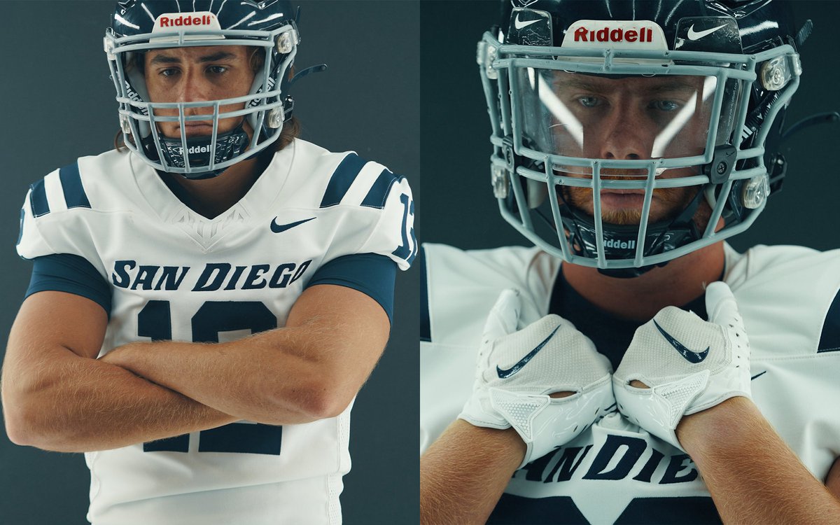 USDFootball's tweet photo. Intro video BTS

#GoToreros https://t.co/Kws6lEUV6T