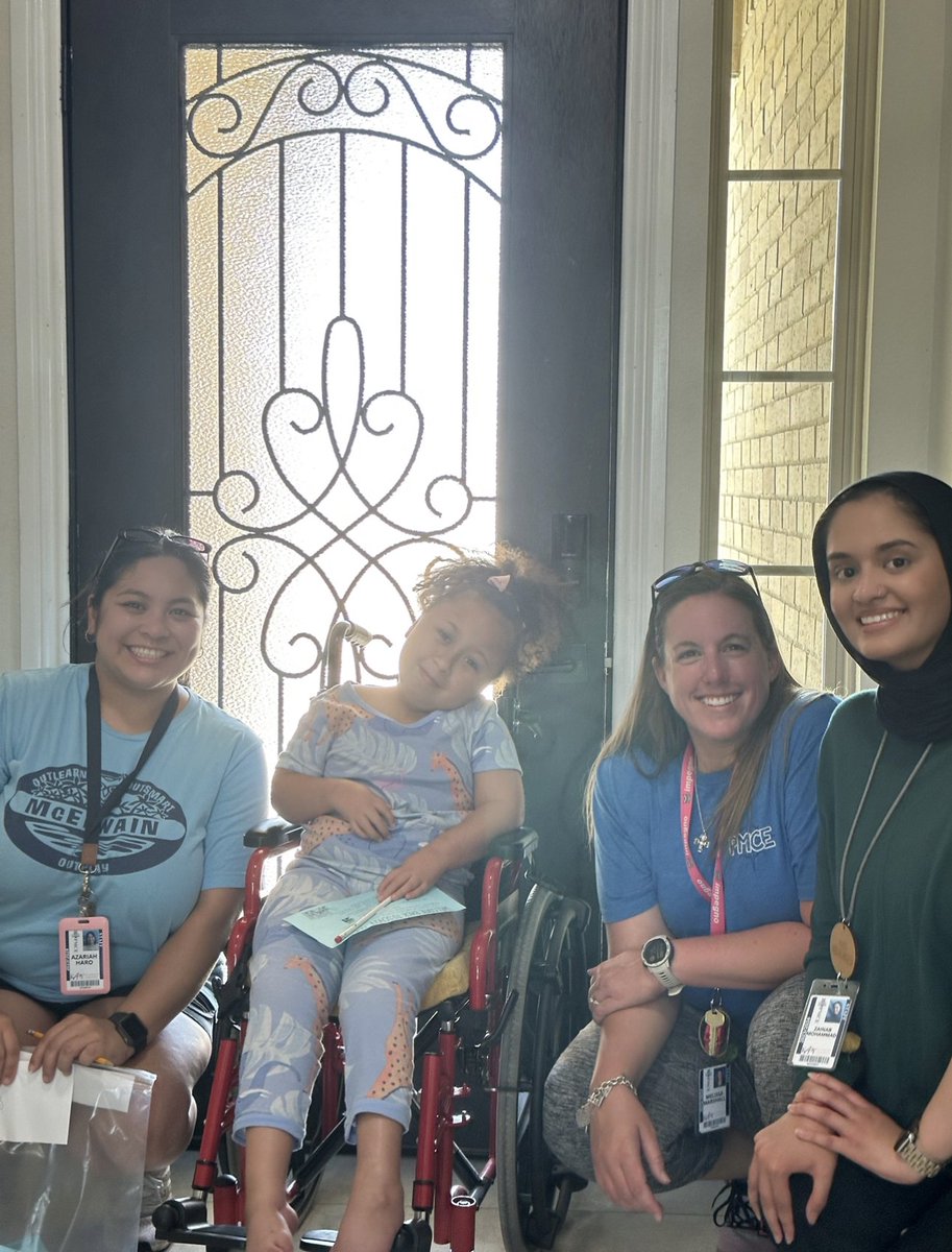 We had an amazing time out in our community welcoming back our McElwain Owls! We can't wait to see them back next week! ❤️ <a href="/KISDMcElwain/">McElwain Elementary</a> #communitywalkabout