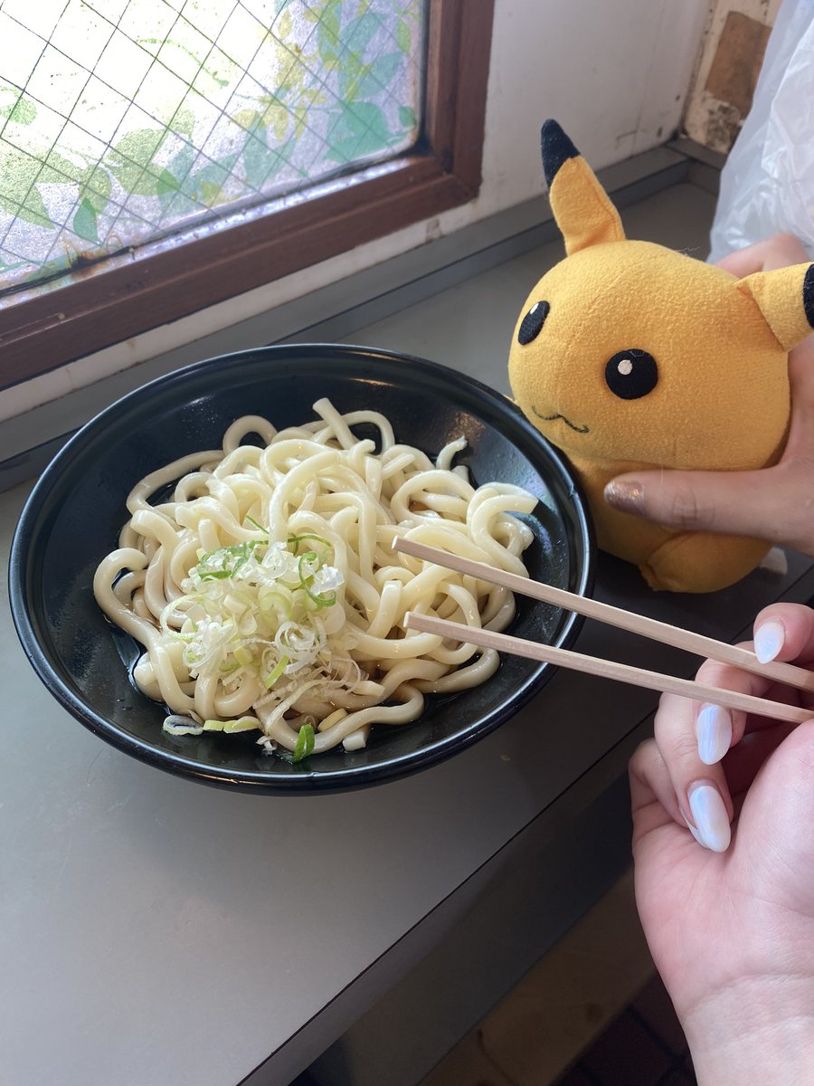 mnchan218's tweet photo. 【拡散希望】
わたしの友達がいつも持っていたピカチュウを無くしてしまったらしくピカチュウチャンネルがだいすきなわたしもとてもとても悲しいですもはやわたしが泣いていますどこかで見つけたとか拾ったよって方は教えてください【大泣】 https://t.co/mO9nibl9Vv