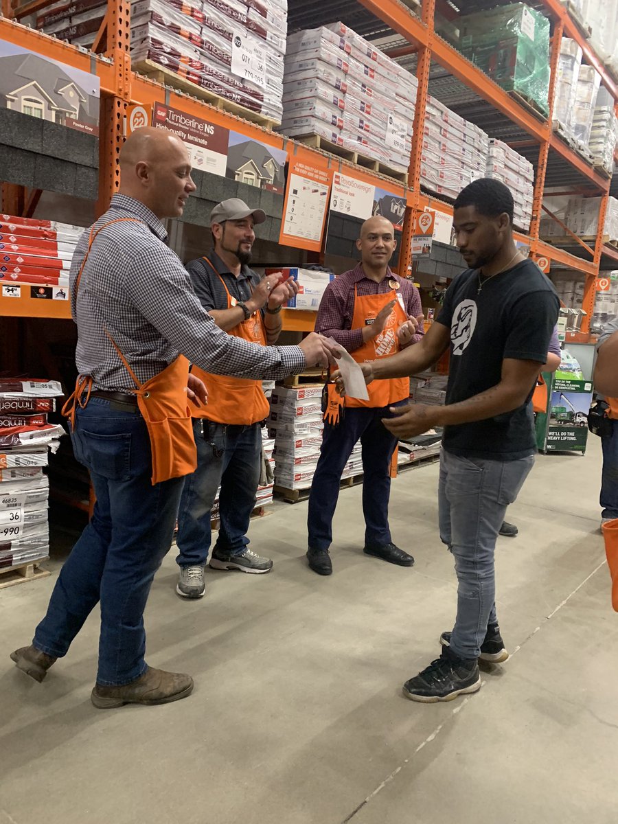 Development and Celebration with Team Maple today  🙌🏻 #D305 <a href="/Stephan68335720/">Stephanie Hughey</a> <a href="/johnaaristy/">John A</a> <a href="/SelenaC3804/">Selena Conner</a>