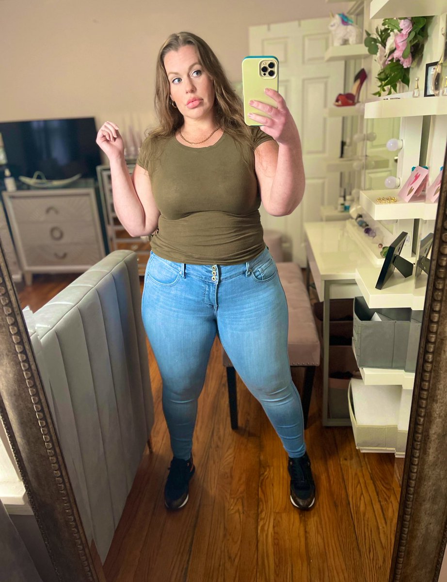 Kind of cute but kind of a jerk 😈