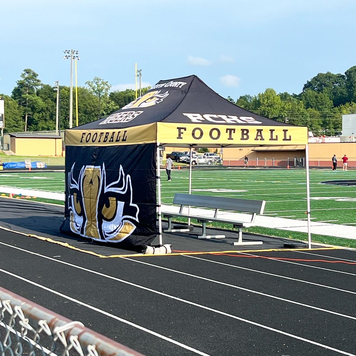 FCHSTigers's tweet image. It’s game time!!!! Our @fayettefb_ #WeAreFayette #HuntMode @FCHSTIGERSPORTS @nickcoachd42 @fcboe