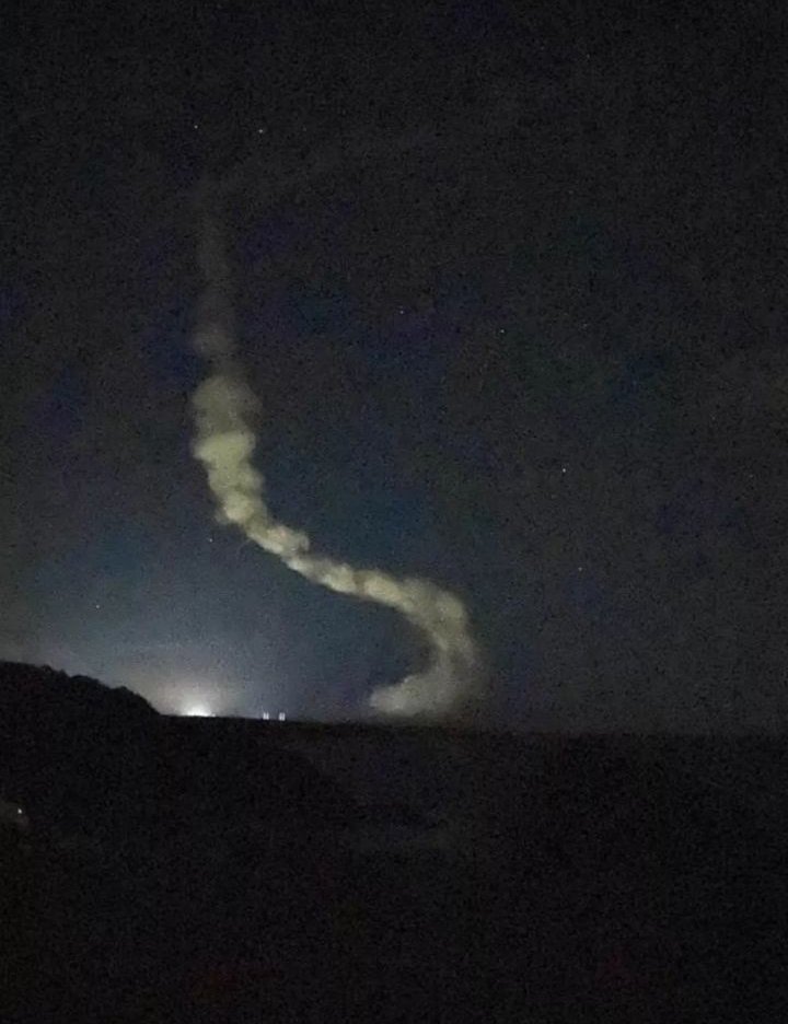 KaraKulak__'s tweet image. #ROKETSAN

#İĞNEADA FÜZE FIRLATMA TESİSİ

💢İğneada ile Beğendik köyü arasında yapılan füze fırlatma merkezinden ilk füze fırlatımı dün gece yapıldı. İlk füze denemesine ait görüntüler

#MilliTeknolojiHamlesi #SavunmaSanayi