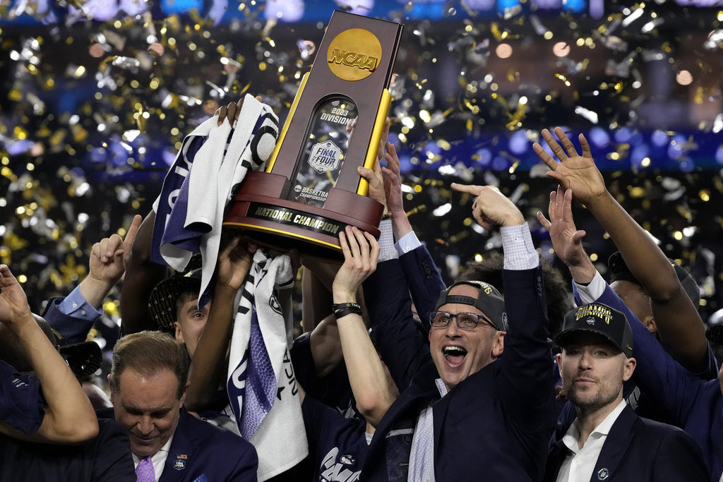 CBKReport's tweet photo. Most College Basketball National Championships in the last 25 years

Men’s: UConn - 5 💍
Women’s: UConn - 10 💍 https://t.co/Hr1w5X4uid