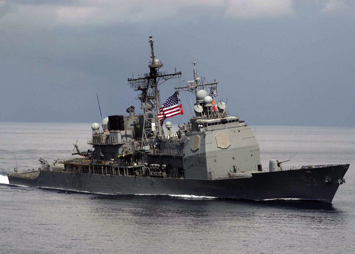 Boneyardsafari's tweet photo. A look back to USS Mobile Bay CG-53 in 2006. #cg53 #ussmobilebay #flynavy #aviationsafari #aviationpreservation #boneyardsafari https://t.co/plhZ7kcYJ0