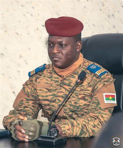 REVMAXXING's tweet photo. Porn is BANNED in Burkina Faso 🇧🇫 https://t.co/GQRCWvRfNx