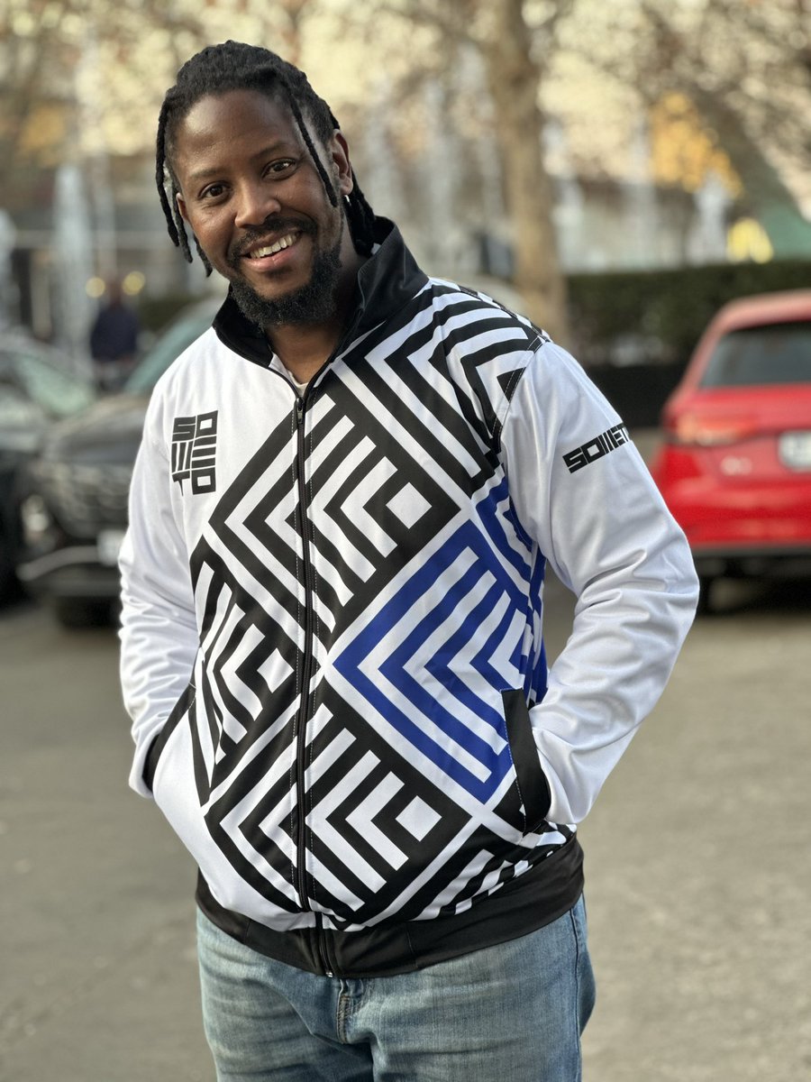 Papkies's tweet photo. S O W E T O || D E S I G N 
“KAPITAL of FINESSE”

F  R  I’  Y  A  Y 
🌦🥶🌈 ☀️🌦🥶☀️🌈

https://t.co/5Zfs3RK6Bx

PATTERN JACKET SEASON 🖤

#LoveSoweto
#Repthehood
#wearyourart https://t.co/ppkJBsBcMx