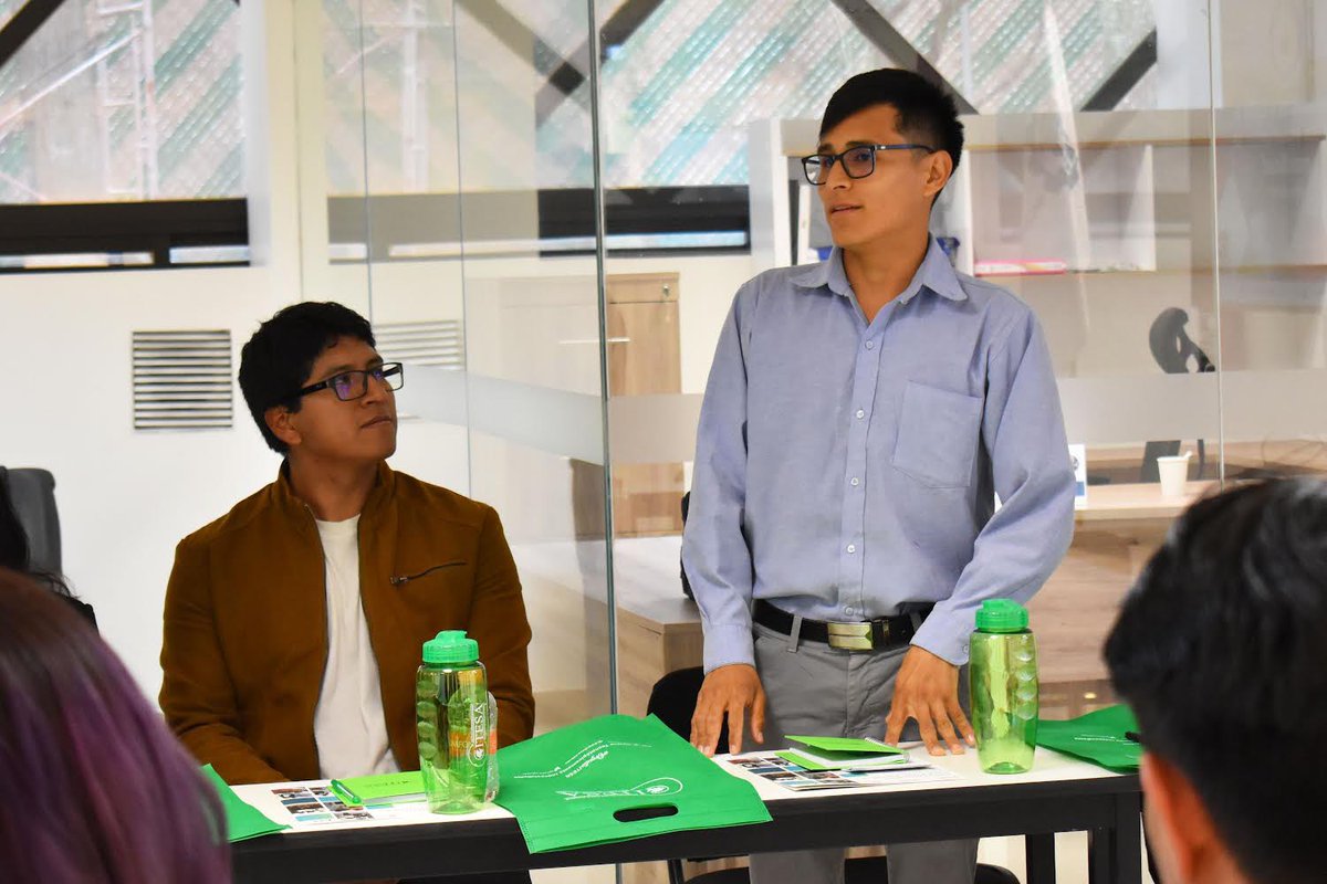 ITESA_OFICIAL's tweet photo. Bienvenidos a las y los estudiantes de Perú. De la @UCSP
Melva Hilacpndo, Jesús Santos, Joel Layme y Dorelli Cruz. Y de la @UContinental Eghiber Onofre en su movilidad académica en #ITESA #PrimeroLaEducación #OrgulloITESA
@SEPHidalgo @natycastrejonv @TecNM_MX @SEMSyS_SEPH https://t.co/sHZDLEJr89