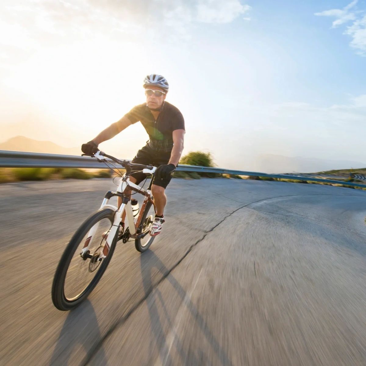 _SustainableMe's tweet photo. Looking to reduce your carbon footprint? Opting for sustainable transportation methods like biking or carpooling can significantly decrease your emissions. Plus, it can be a great way to stay active and save money! 💪🚲 https://t.co/aTUU7X7SQf