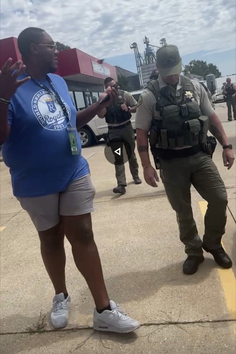 Rushthewriter's tweet photo. I mean, I'm literally rocking a press pass. And if how we registered is the problem, why not say something to us instead of calling sheriff's deputies? https://t.co/CPNRYX0AGp