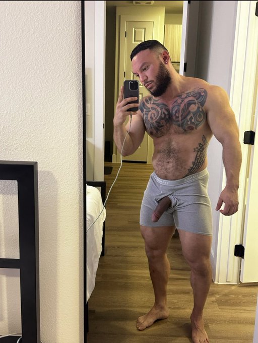 Hanes 4 life https://t.co/510XnoGiiL