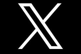 canindesoares's tweet photo. Não me acostumei ainda com essa nova logo do Twitter. E também não gostei. E vocês, o que acharam? https://t.co/uzkf3gpvXS