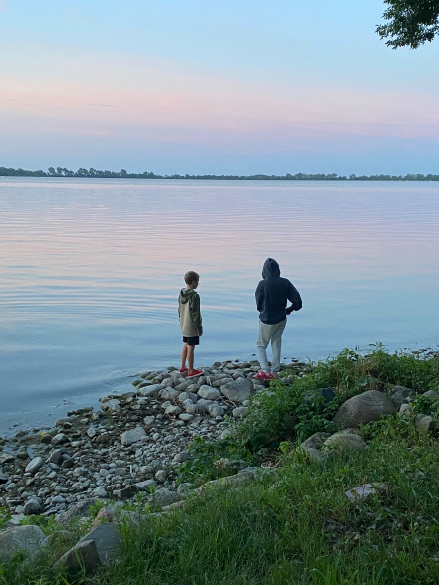 harvesthosts's tweet photo. "This is a fantastic place to stay. Great views of the lake. Had a meal at the restaurant. It was magnificent. The grounds were perfect. Out of a score of 10; I give it a 20."

🚌  Book now on the Harvest Hosts App
📍  Round Lake, MN
📝  L. Darts
📸  C. Pierce https://t.co/jsQ2m0of1G