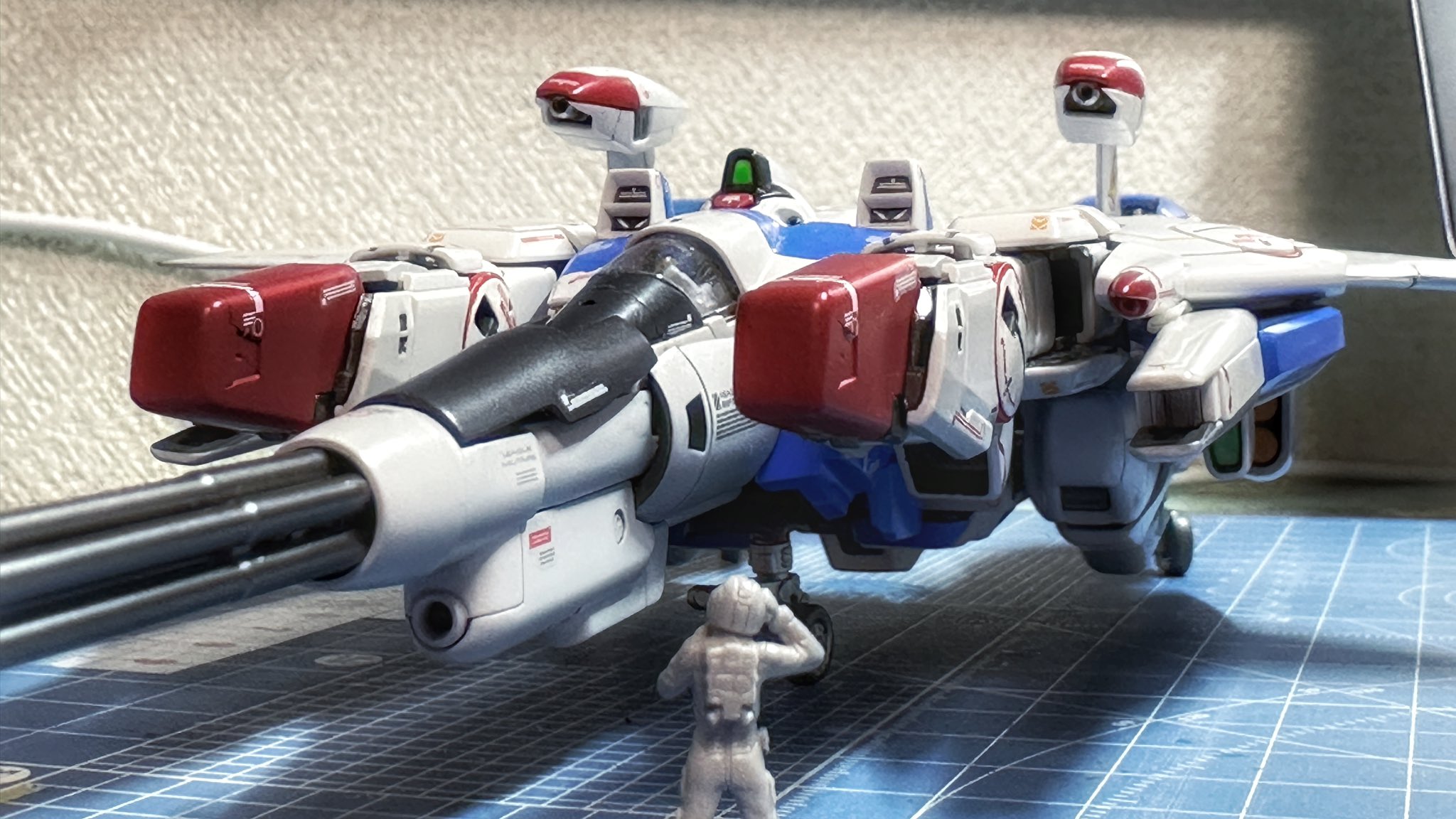 MG 1/100 Vダッシュガンダム Ver.Ka｜バンダイ ホビーサイト