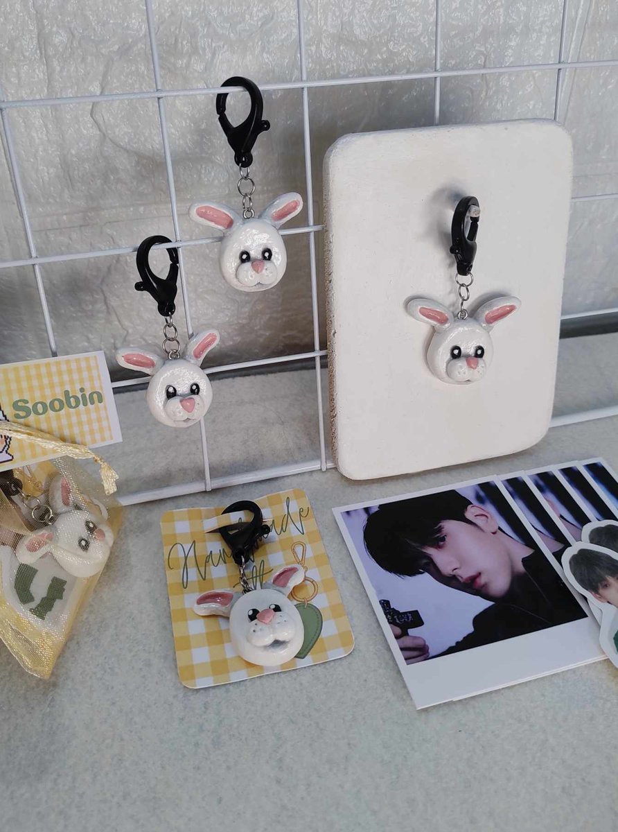 chwebeomi's tweet photo. Hello everyone! Me (@chwebeomi) and @jetaimesoob will distribute these handmade keychains tomorrow 🥰  
#TXT_ASM_TOUR_in_BULACAN
#TXTinBulacan
 
How to claim? 
Just like and rt this tweet and show us a screenshot proof when you found us ✨️

See thread for more info! https://t.co/WGcHRWzeNj