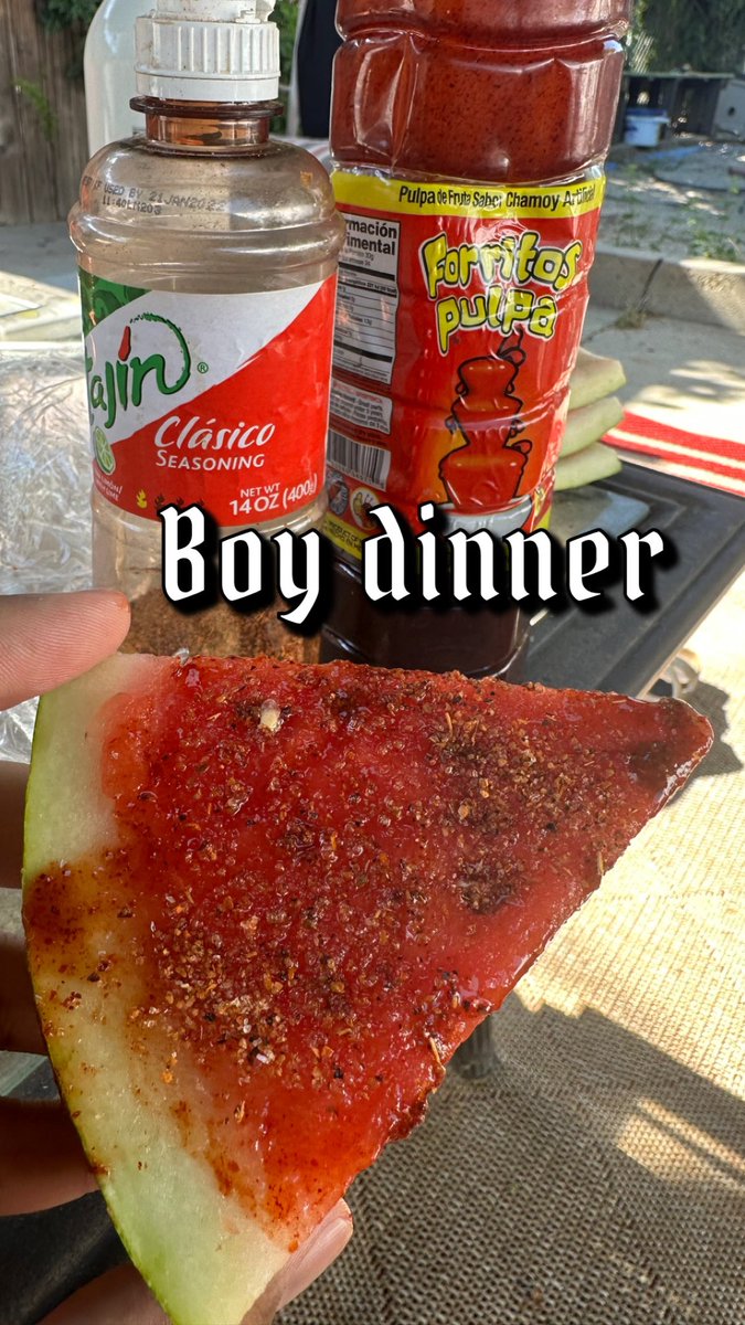 mxc_201's tweet photo. This summers dinner 24/7 https://t.co/KZb6VLdaEa