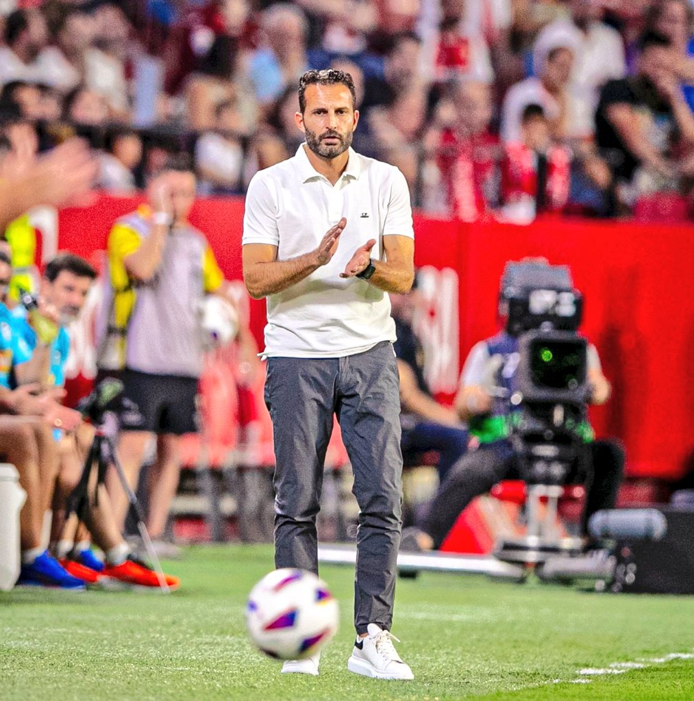 RubenBaraja's tweet photo. Partido lleno de compromiso, sacrificio y valentía. El equipo ha competido muy bien y ha merecido tres puntos importantes para empezar del mejor modo una temporada que va a ser muy dura y exigente. AMUNT!! 🦇 https://t.co/r3uGFgfQHA