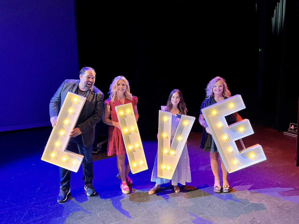 Thank you McAllen ISD for an amazing day!!! #Technovate23 #ourwhy #destinationpd <a href="/AlanaWinnick/">Alana Winnick</a> <a href="/mrhooker/">Carl Hooker</a> <a href="/melissala5/">Melissa Adams</a>