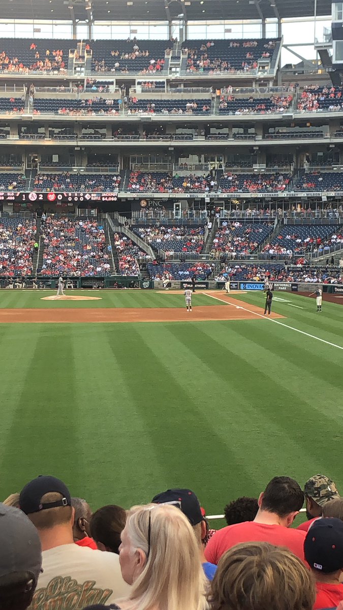 EAldy8's tweet photo. @DarkOutFront Lane Thomas boutta go deep https://t.co/LYXDWz5gFe