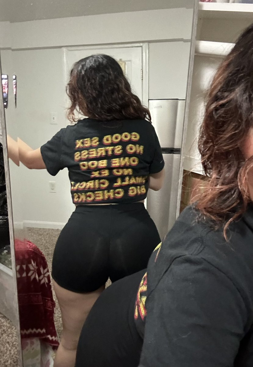 ilia 🌸 tweet media