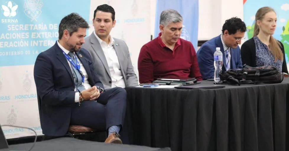 sernaHN's tweet image. Realizamos el Curso de Metodología para Evaluación de Desastres a través de la #DNCC, con asistencia técnica de #CEPAL.

Estamos fortaleciendo capacidades nacionales🇭🇳para cuantificar #Pérdidas, #Daños y #desastres y nos preparamos ante amenazas por el cambio climático.