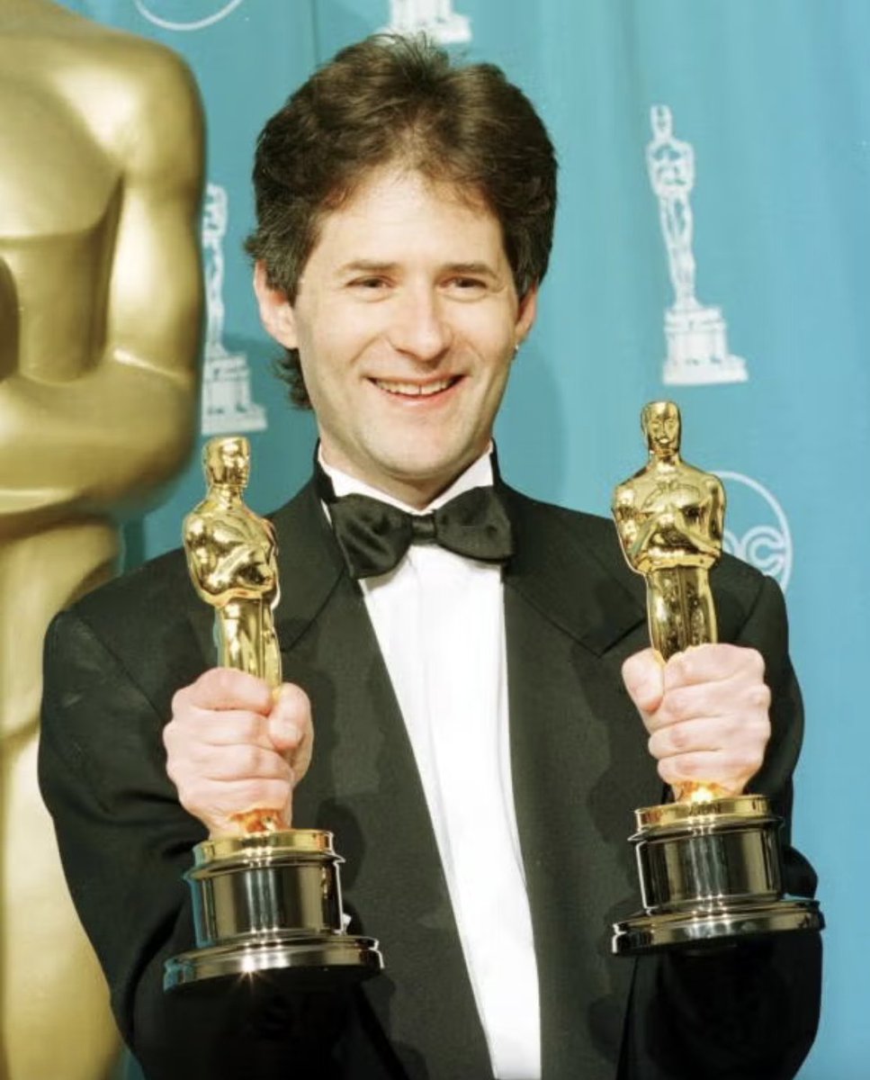 Today we remember the legendary composer #JamesHorner on his #birthday. A close collaborator with #JamesCameron, the late James Horner is responsible for many iconic #FilmScores including #Titanic and our 1986 film #Aliens.