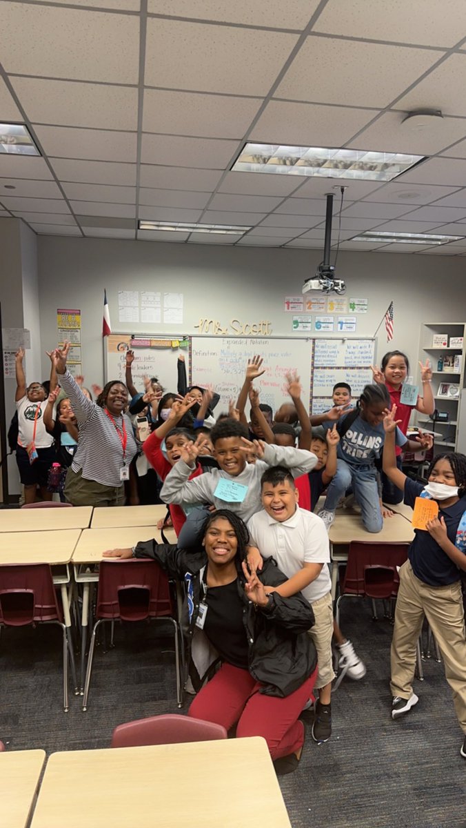 We’ve completed the first week of school!! This picture is the PERFECT example of how our school year will be. CRAZY, WILD, FUN , &amp; FULL OF LOVE! ♥️🚀🥹 <a href="/ExplorersCol/">Collins Elementary</a> #CollinsMissionPossible