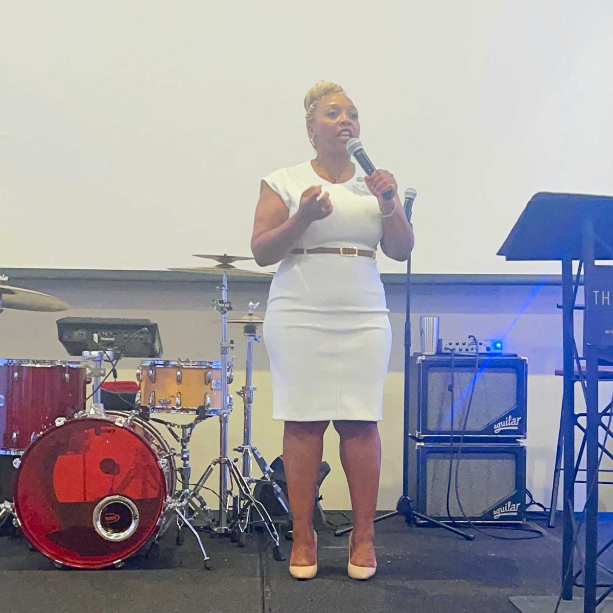 Candace Newell tweet media