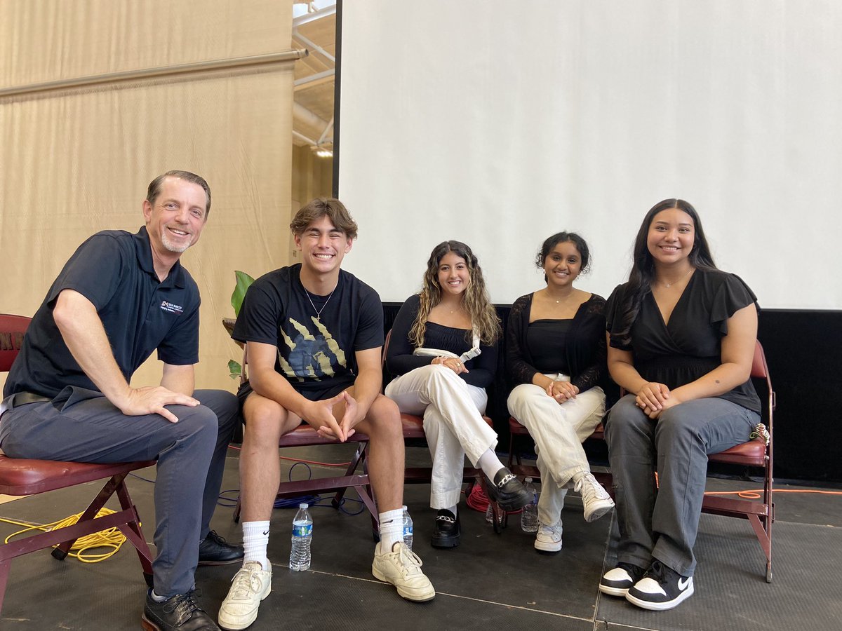 SanMarcosUSD's tweet photo. WELCOME BACK SMUSD!!! 
Our annual breakfast to welcome back staff to a new school year took place this morning with food, fun,  live performances, student panel, prizes and more!  
#WeLoveSMUSD!

#FutureReady #WelcomeBackBreakfast #WeAreSMUSD https://t.co/b94WEwEKbK