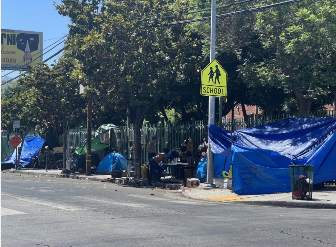 LAPD Hollywood Division tweet media