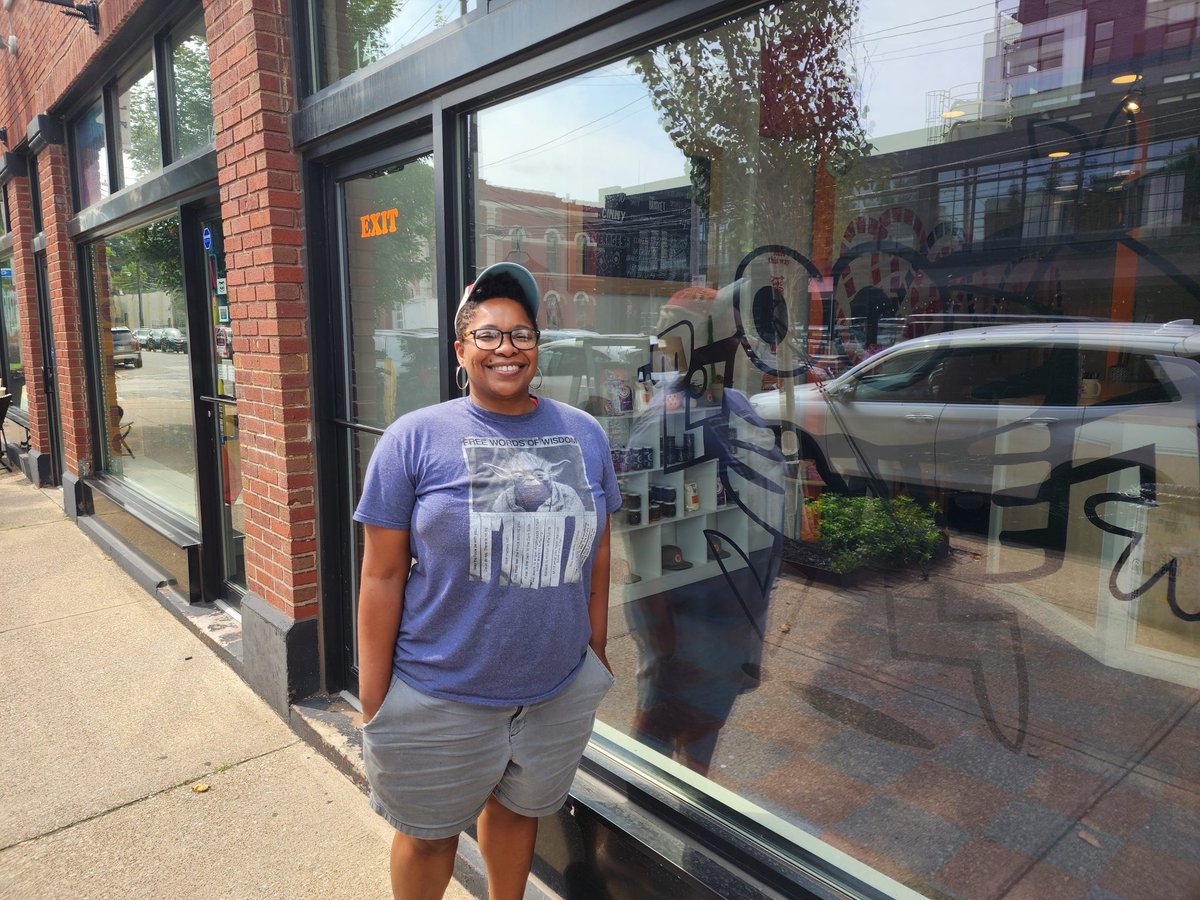 LandofCLE's tweet photo. Roaming Biscuit: delicious discourse with Cleveland’s new queen of biscuit sandwiches

By @houseofchill 
https://t.co/ZoVXhE1BRr https://t.co/qIHUiaUZGn