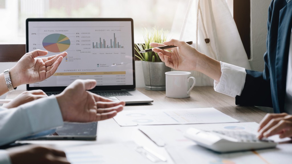 SteveOSullivan's tweet photo. Data? Sounds like a snoozefest. But if you're not measuring, how do you know how things are really going?
This is how to use data analytics for marketing. 

See here:👉 https://t.co/8KWJnRAjQ3

#MarketingStrategies #MeasuringROI #DataAnalytics https://t.co/P5tGX9VasZ
