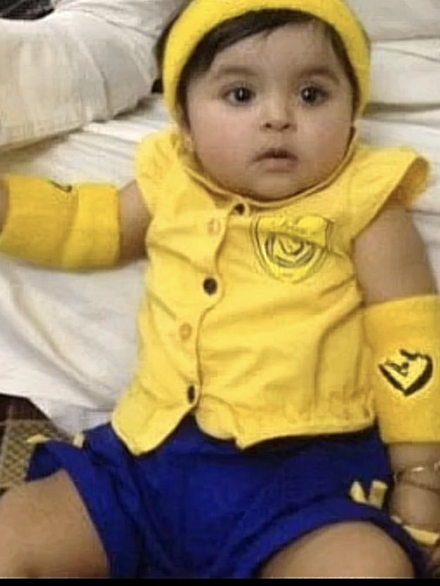 vrp81l's tweet photo. من يوم ربي خلقني لين هالســاعه 
وانا احمد الله لإني صرت نصراويه 💛💙

#النصر_الهلال
#الهلال_النصر https://t.co/102TLlQFJc